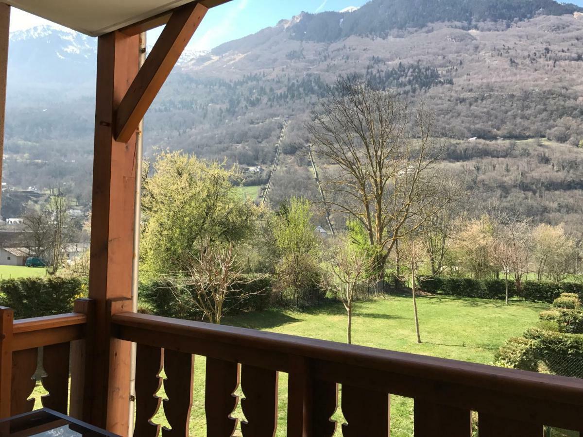 Appartement Tt Confort Au Coeur Des Montagnes Avec Vue Sur Les Montagnes Wifi Люс-Сен-Совер Екстериор снимка