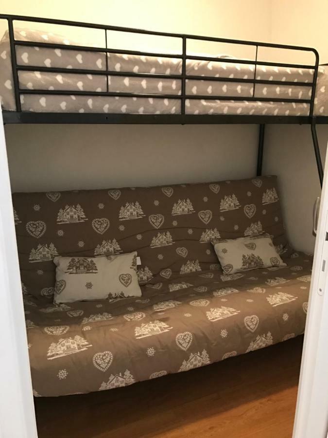 Appartement Tt Confort Au Coeur Des Montagnes Avec Vue Sur Les Montagnes Wifi Люс-Сен-Совер Екстериор снимка