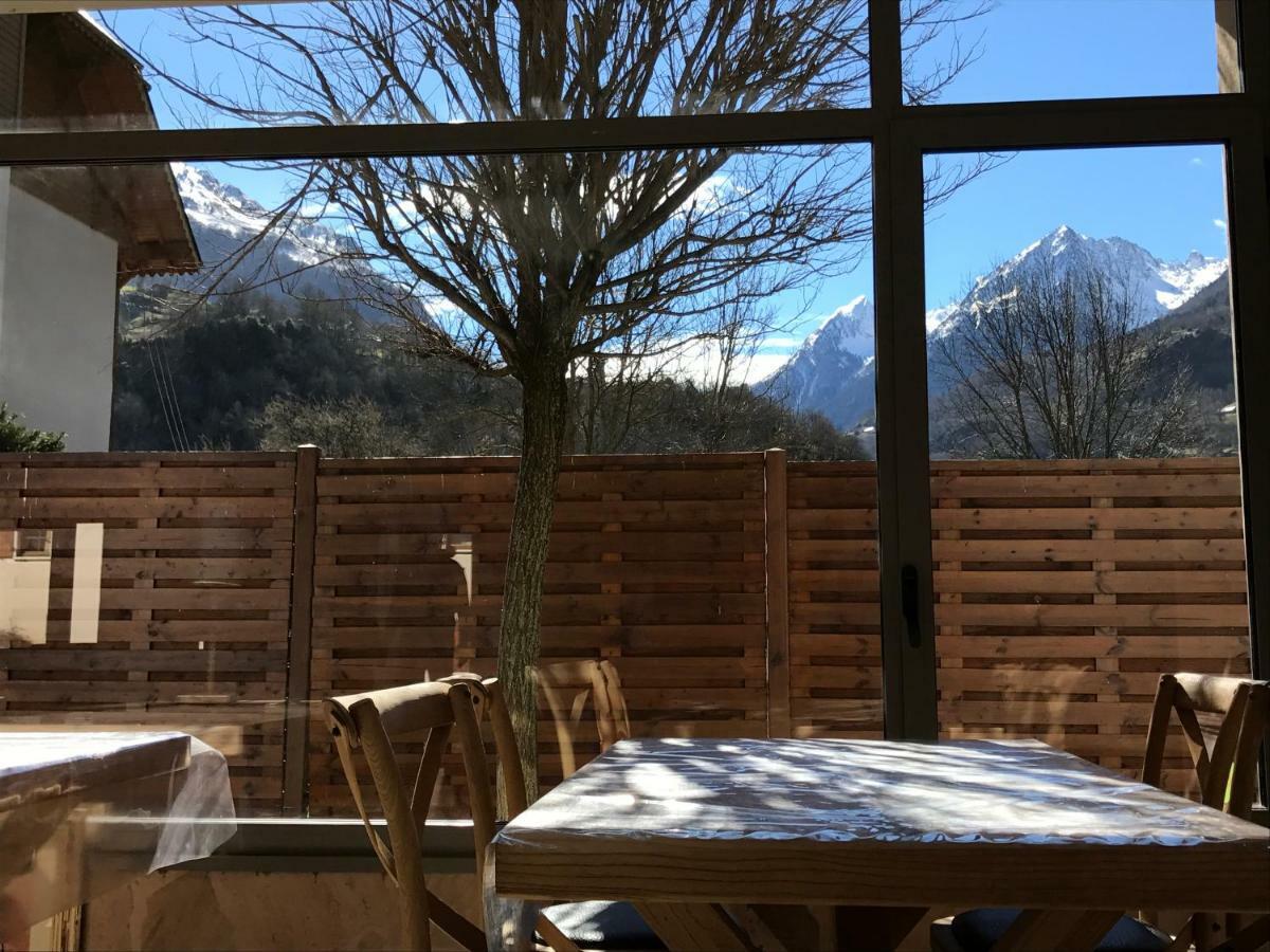 Appartement Tt Confort Au Coeur Des Montagnes Avec Vue Sur Les Montagnes Wifi Люс-Сен-Совер Екстериор снимка